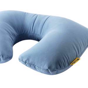 Cover page of the book 'Travel Blue 222 Ultimate Pillow'