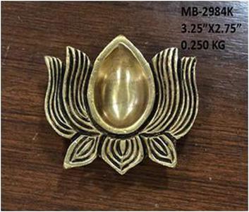 Cover page of the book 'MB-2984K OIL LAMP LOTUS DESIGN NEW,3.25x2.75In'