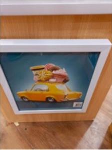 Cover page of the book 'ARCHIES PHOTOFRAME YELLOW CAR WITH CAKE'