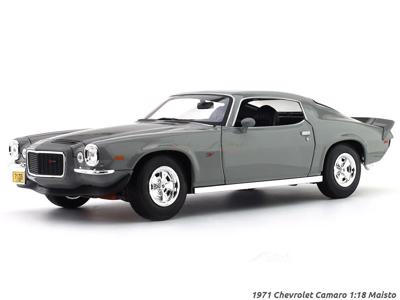 Cover page of the book 'Maisto  51131GR 1/18 1971 Chevrolet Camaro Collectible Models for 14+'